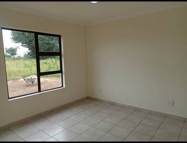 3 BEDROOM HOUSE FOR SALE IN RIVERSDALE